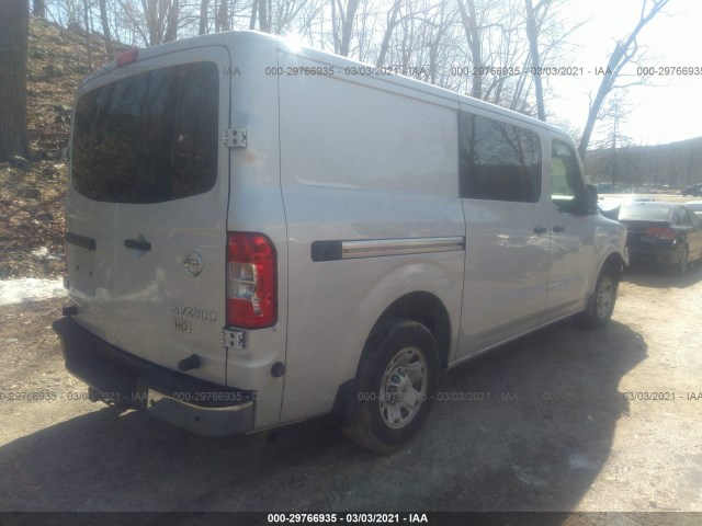 Photo 3 VIN: 1N6AF0KY2DN109152 - NISSAN NV 