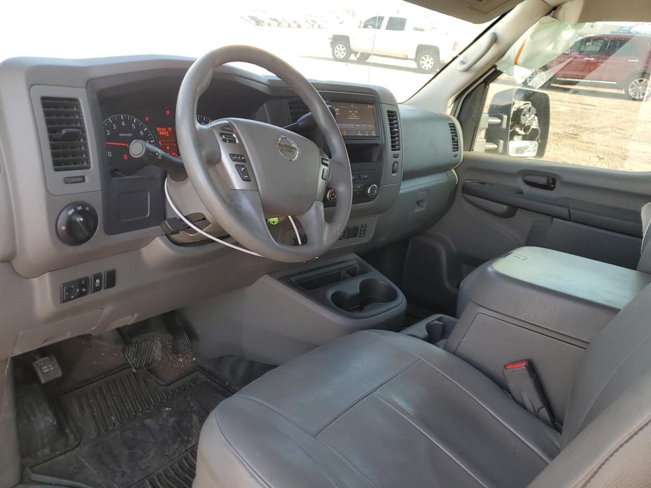 Photo 7 VIN: 1N6AF0KY4LN805946 - NISSAN NV 