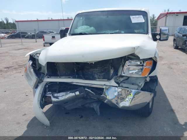 Photo 5 VIN: 1N6AF0KY7CN106925 - NISSAN NV 3500 