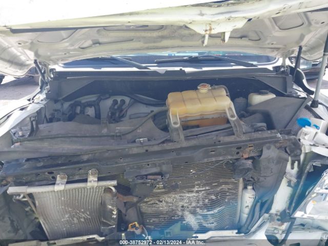 Photo 9 VIN: 1N6AF0KY7CN106925 - NISSAN NV 3500 