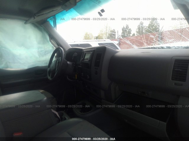 Photo 4 VIN: 1N6AF0KY7FN807159 - NISSAN NV 