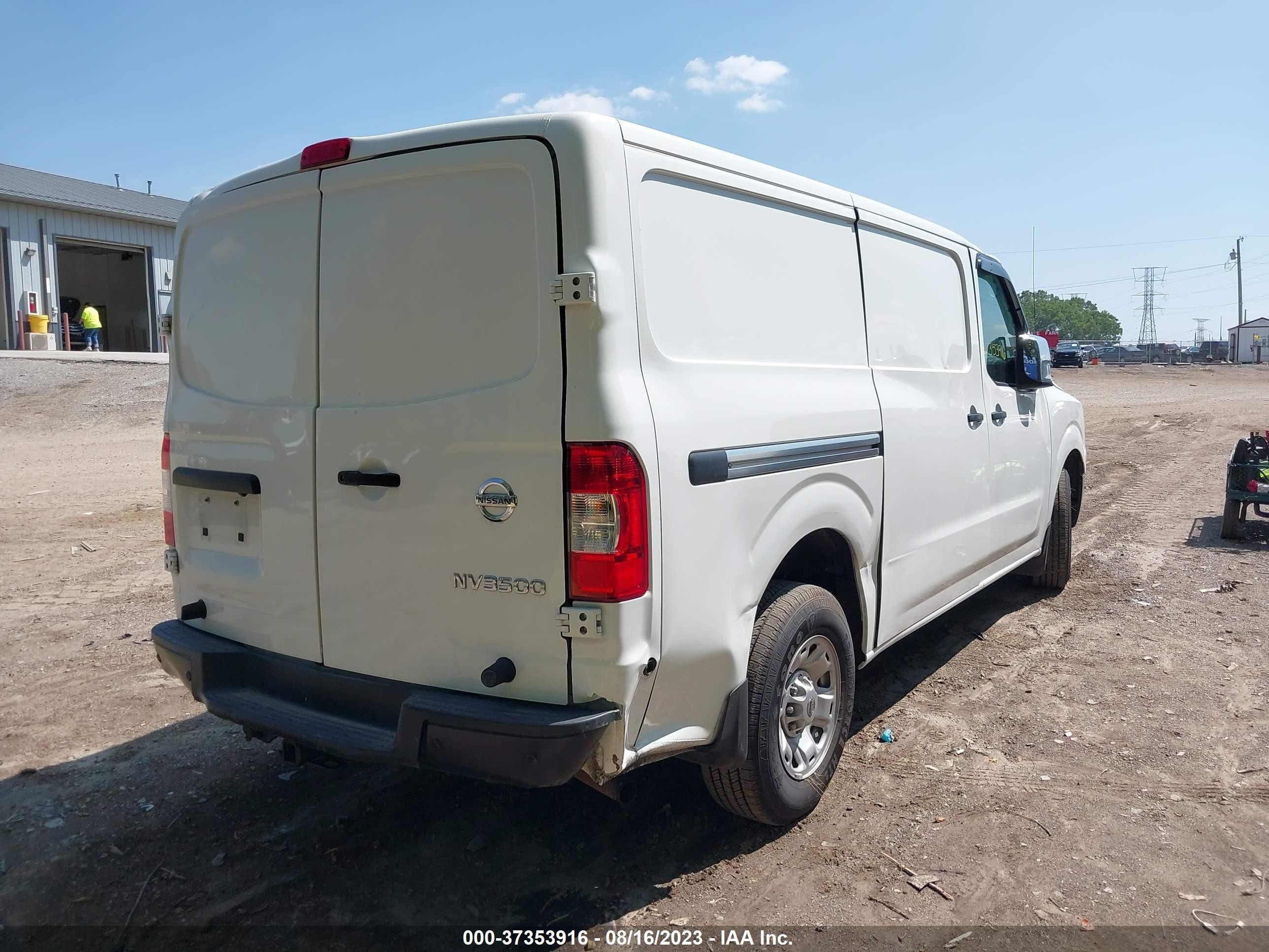 Photo 3 VIN: 1N6AF0KY7MN808504 - NISSAN NV 