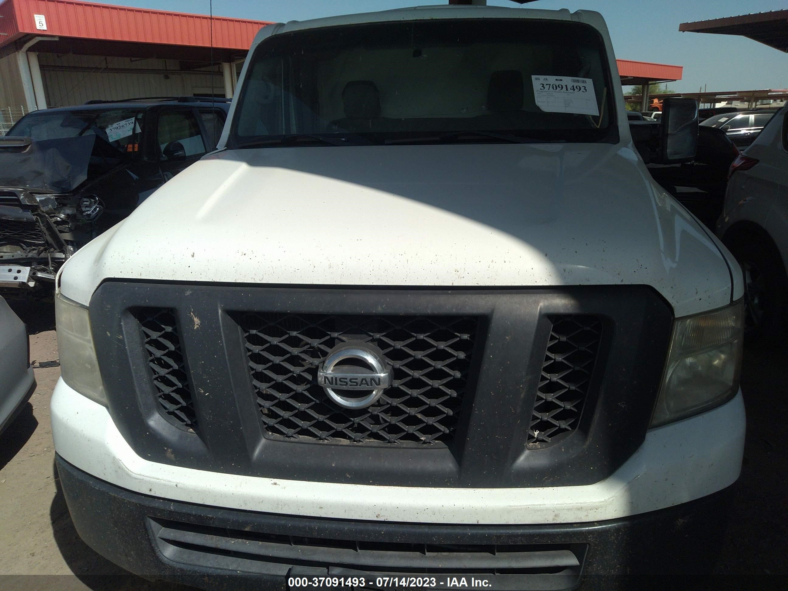 Photo 11 VIN: 1N6AF0KY8GN808824 - NISSAN NV 