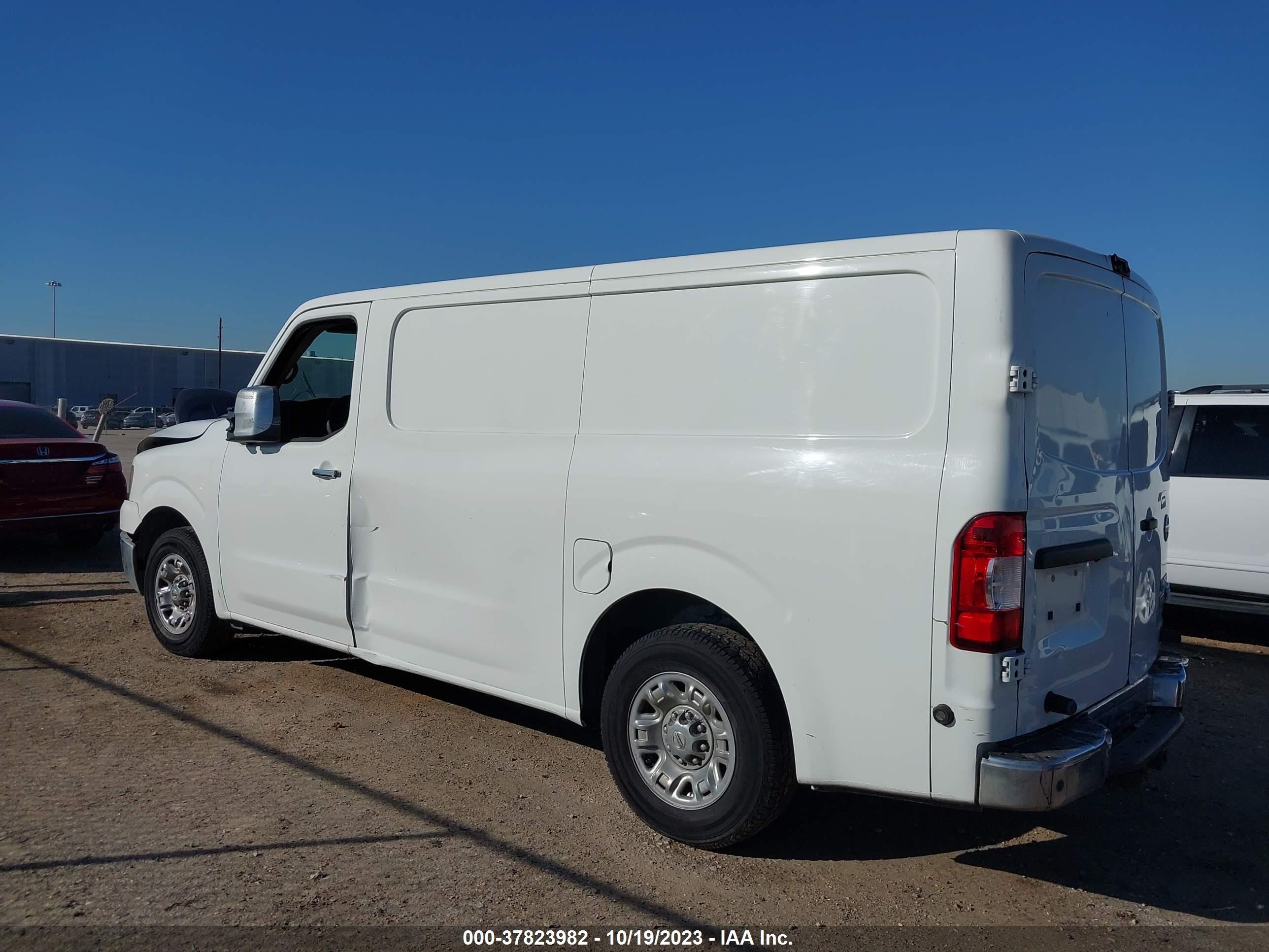 Photo 13 VIN: 1N6AF0KYXGN808467 - NISSAN NV 