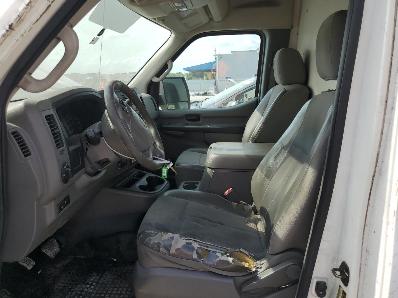 Photo 7 VIN: 1N6AF0LX8DN104270 - NISSAN NV 