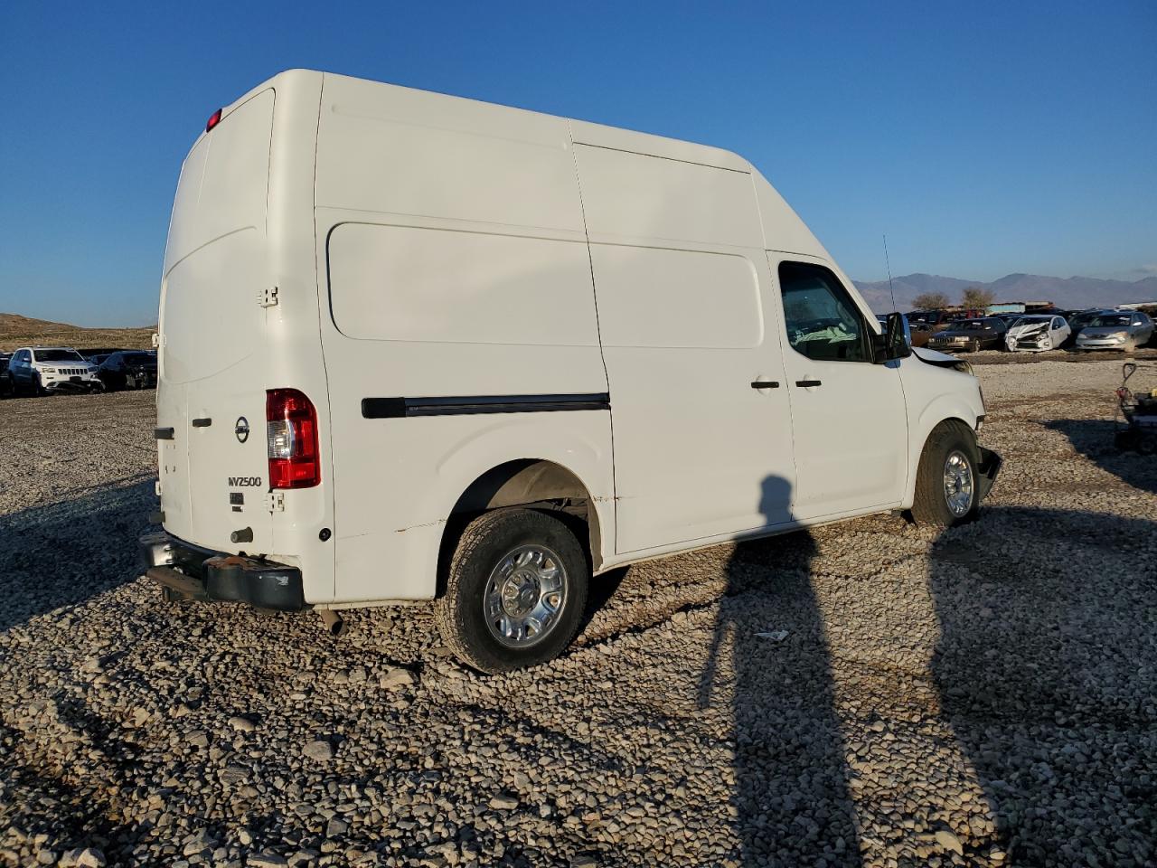 Photo 2 VIN: 1N6AF0LX9EN104781 - NISSAN NV 