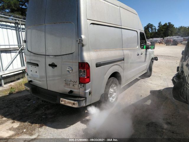 Photo 3 VIN: 1N6AF0LY2CN103980 - NISSAN NV 