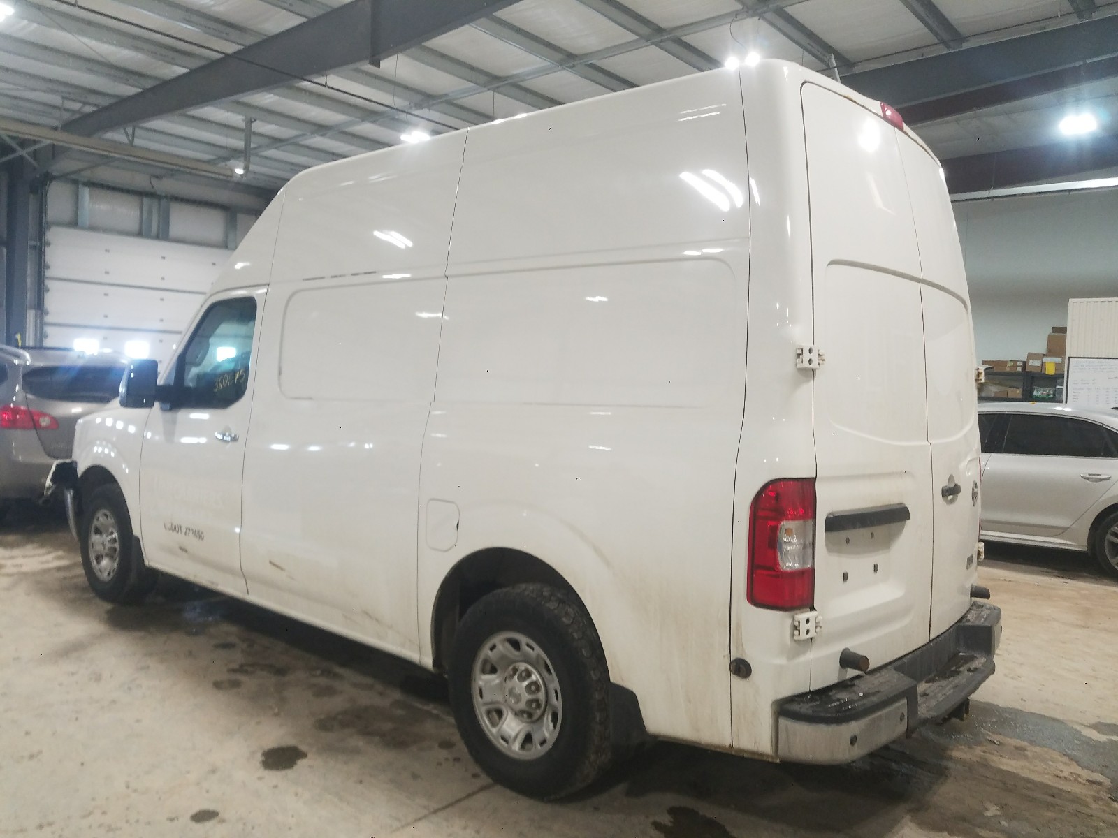 Photo 2 VIN: 1N6AF0LY5CN109191 - NISSAN NV 2500 