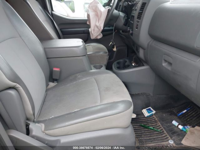 Photo 4 VIN: 1N6AF0LY5DN107796 - NISSAN NV CARGO NV2500 HD 