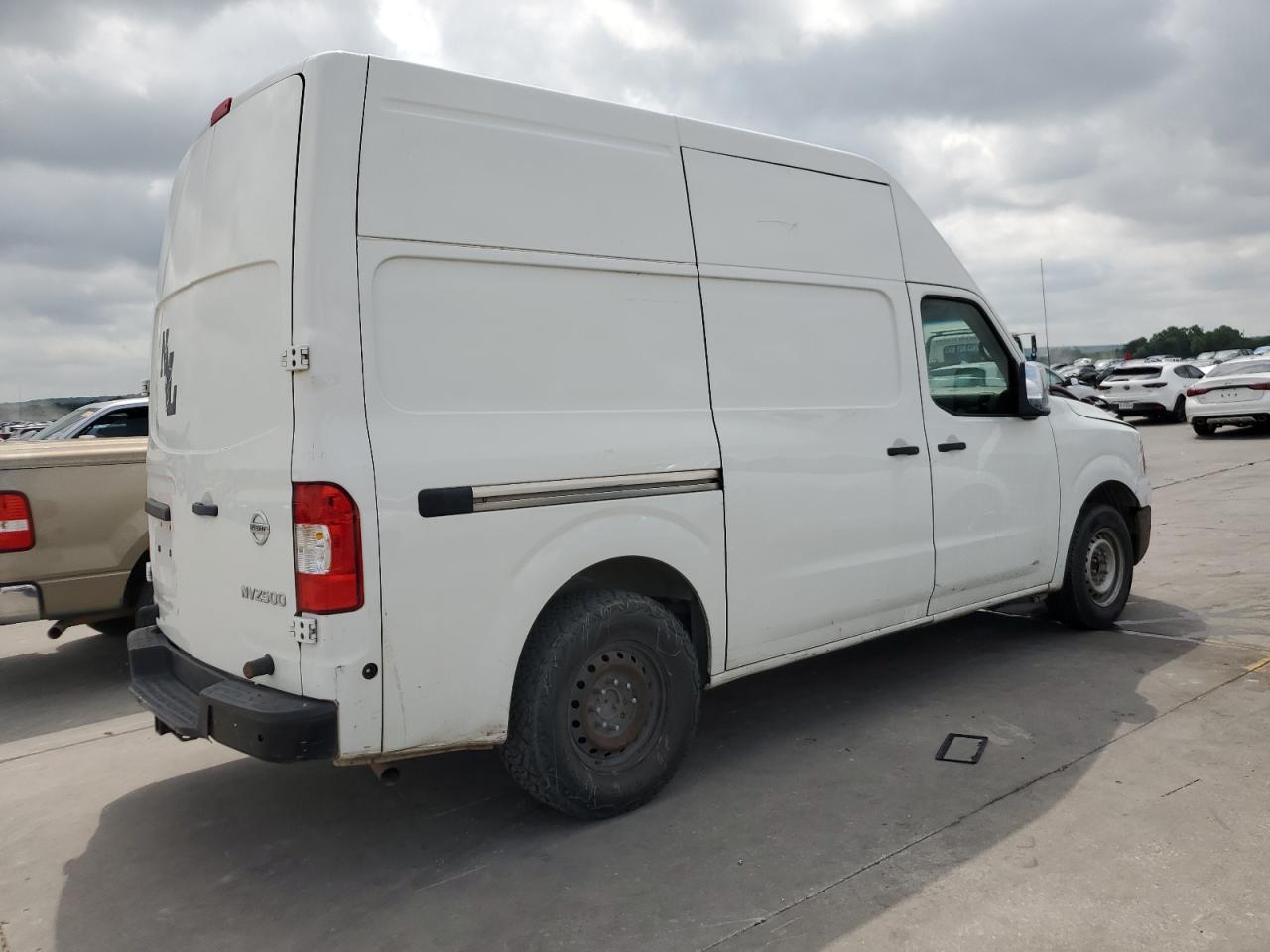 Photo 2 VIN: 1N6AF0LY5JN805076 - NISSAN NV 