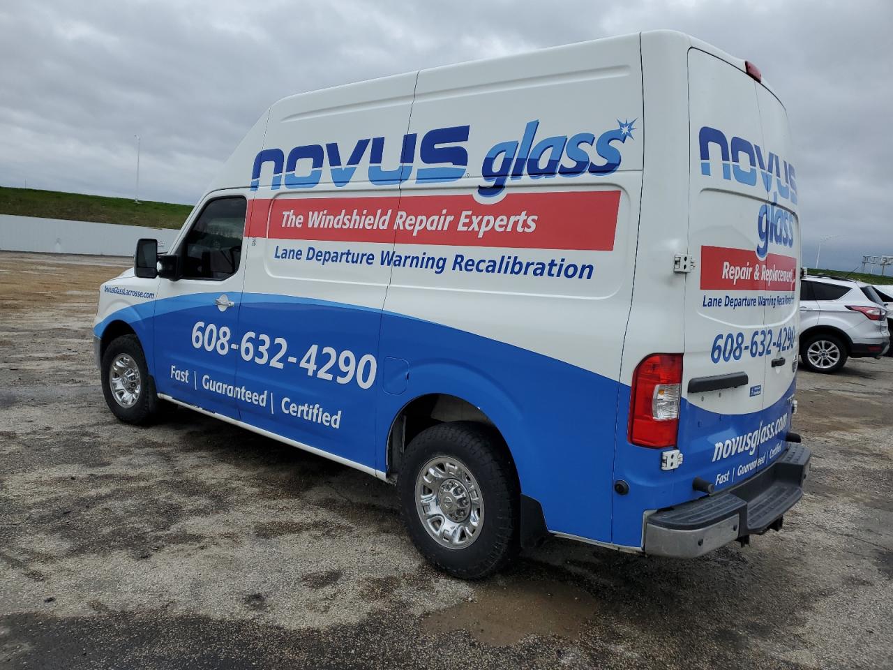 Photo 1 VIN: 1N6AF0LY7HN808457 - NISSAN NV 