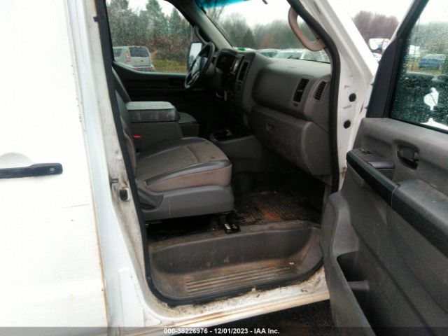 Photo 4 VIN: 1N6AF0LYXFN807378 - NISSAN NV CARGO NV2500 HD 