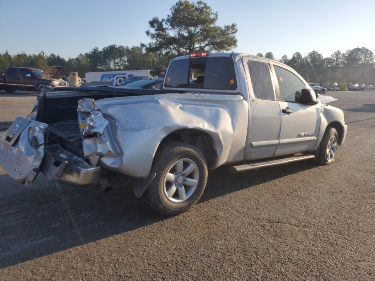 Photo 2 VIN: 1N6BA06A09N300818 - NISSAN TITAN 