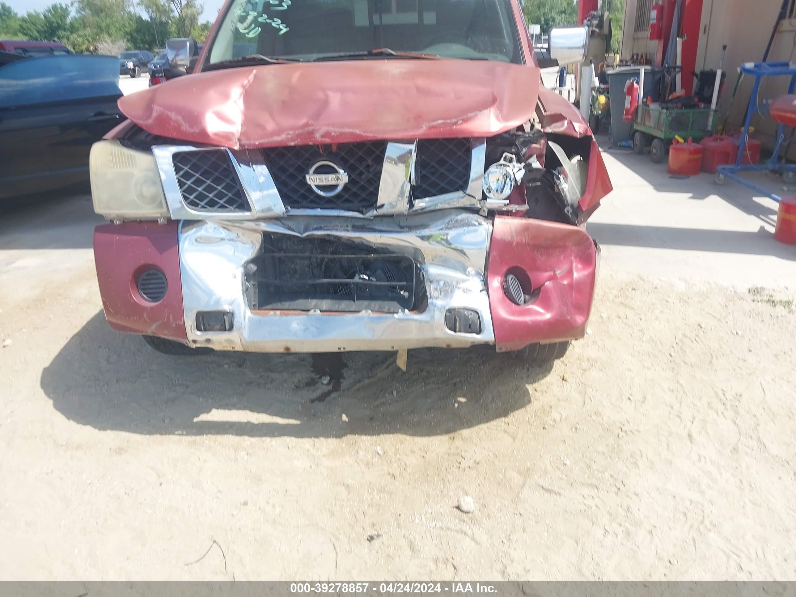 Photo 5 VIN: 1N6BA06A95N564730 - NISSAN TITAN 