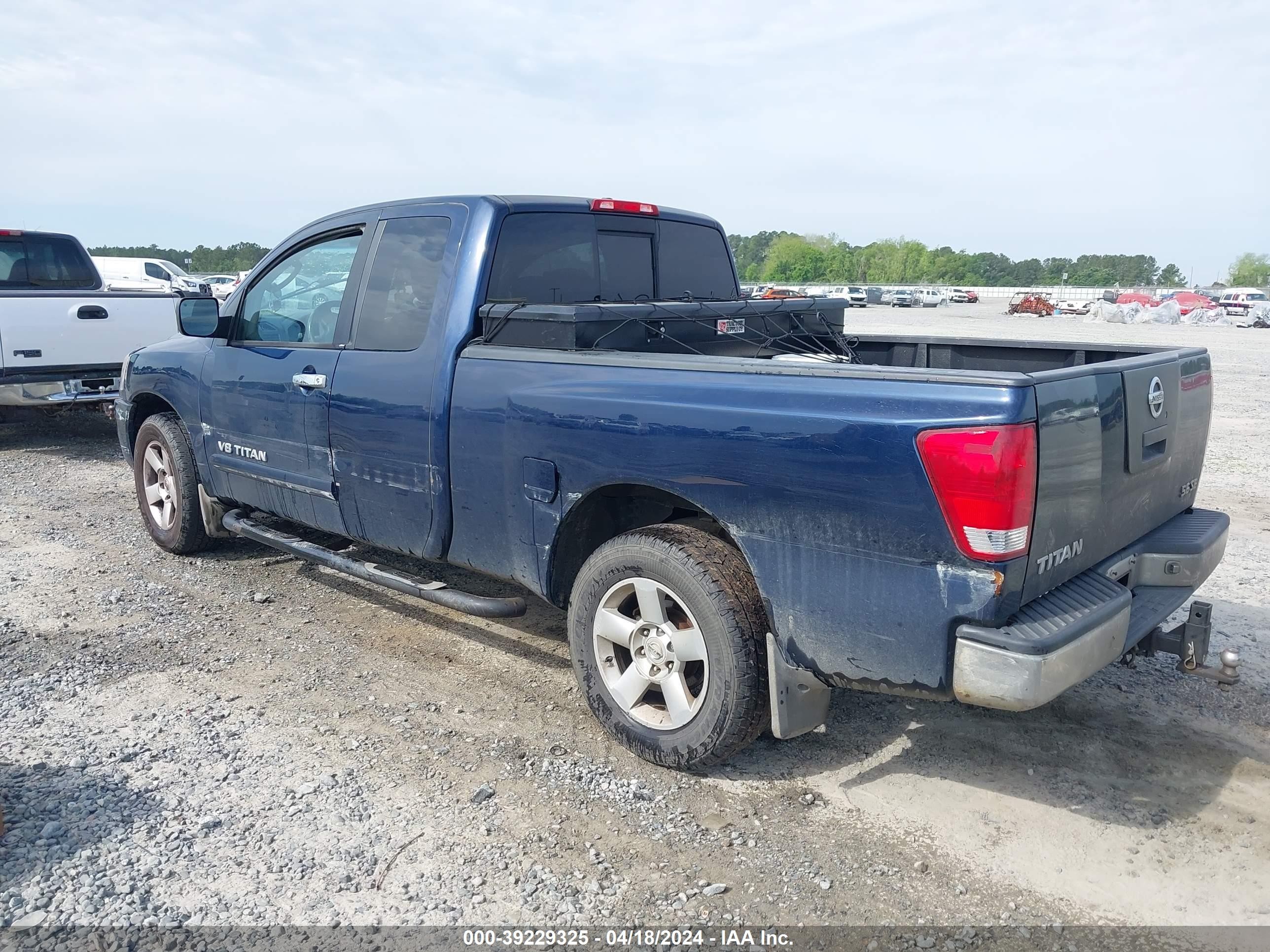 Photo 2 VIN: 1N6BA06B06N515152 - NISSAN TITAN 