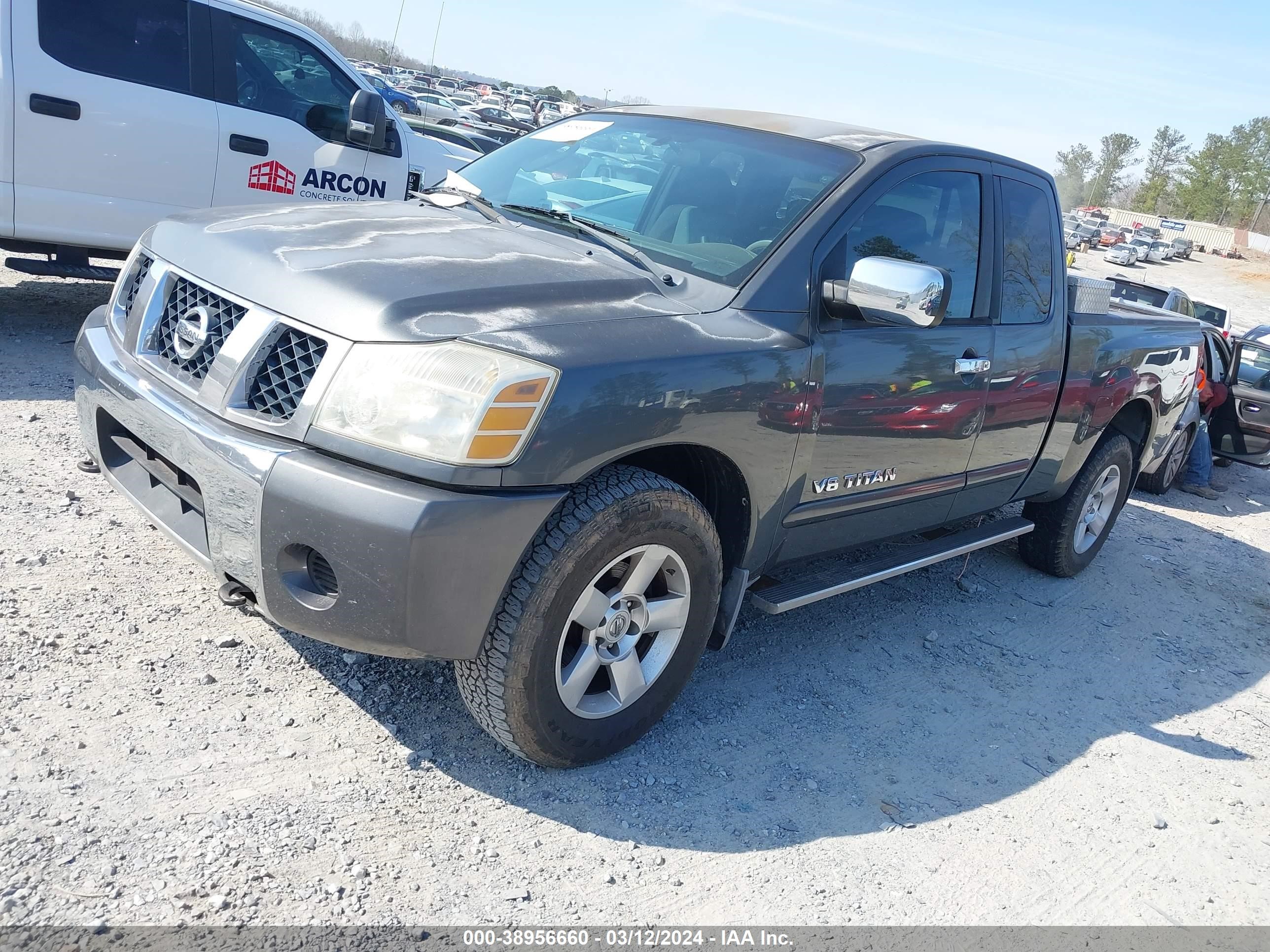 Photo 1 VIN: 1N6BA06B65N565570 - NISSAN TITAN 