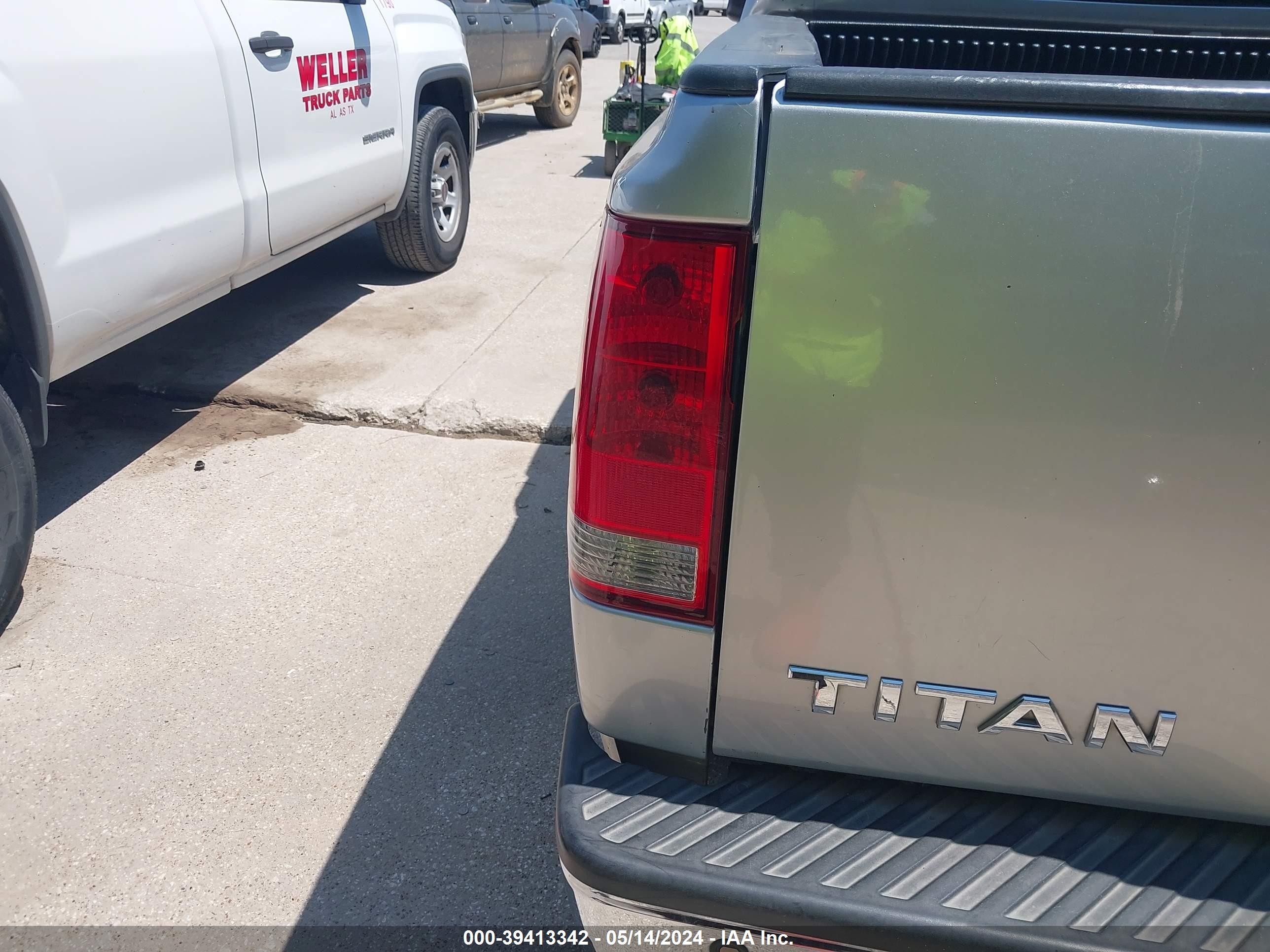 Photo 12 VIN: 1N6BA07A06N562171 - NISSAN TITAN 