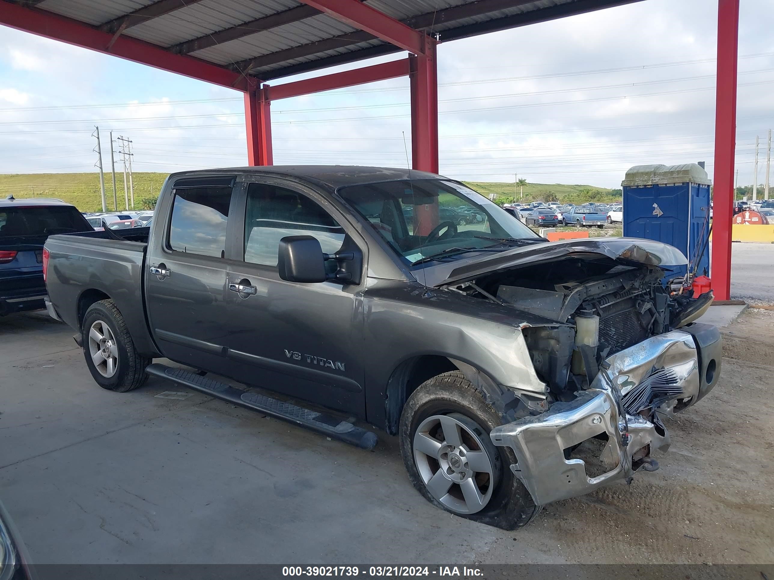 Photo 12 VIN: 1N6BA07A17N210377 - NISSAN TITAN 