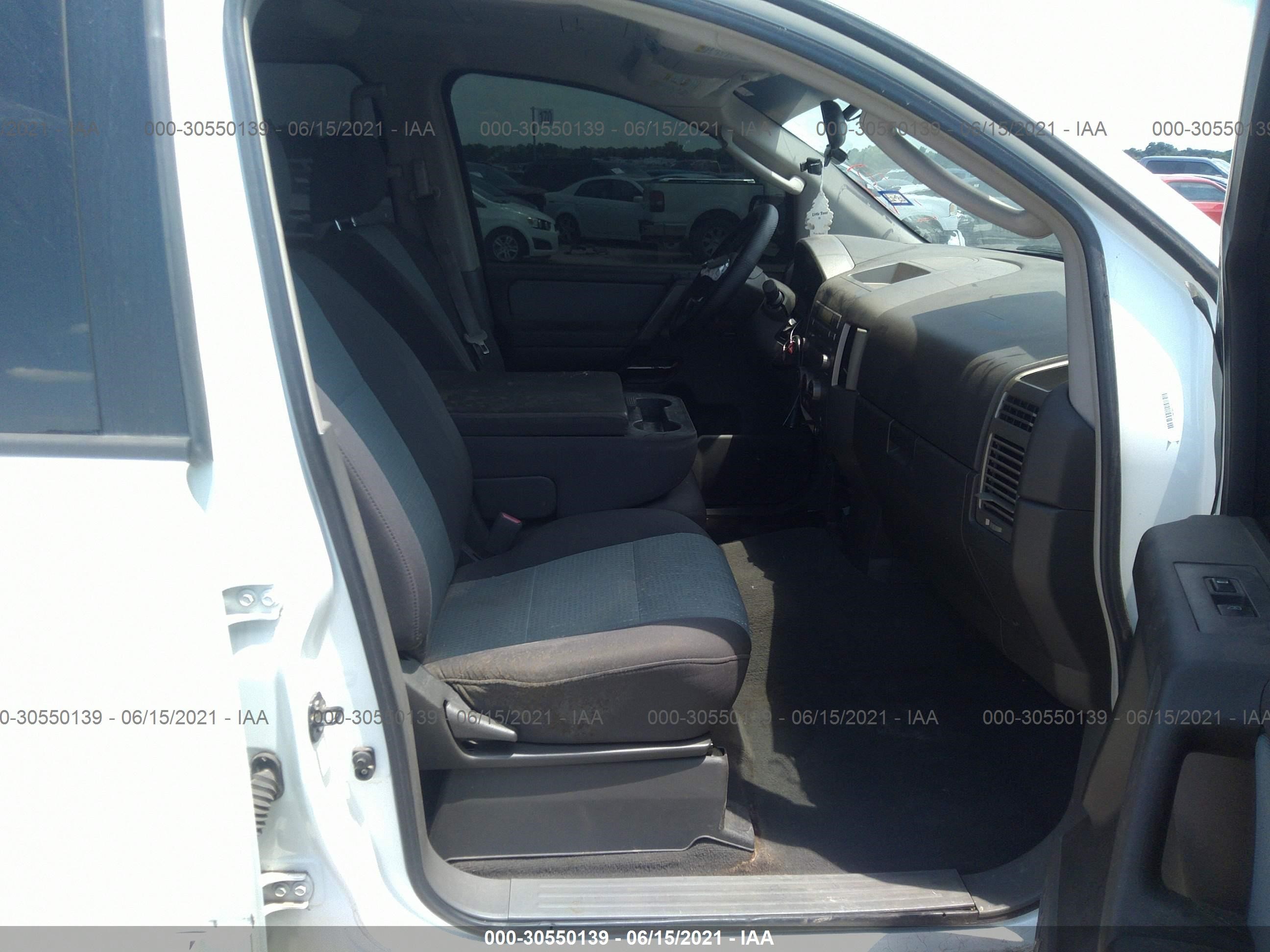 Photo 4 VIN: 1N6BA07A25N552532 - NISSAN TITAN 