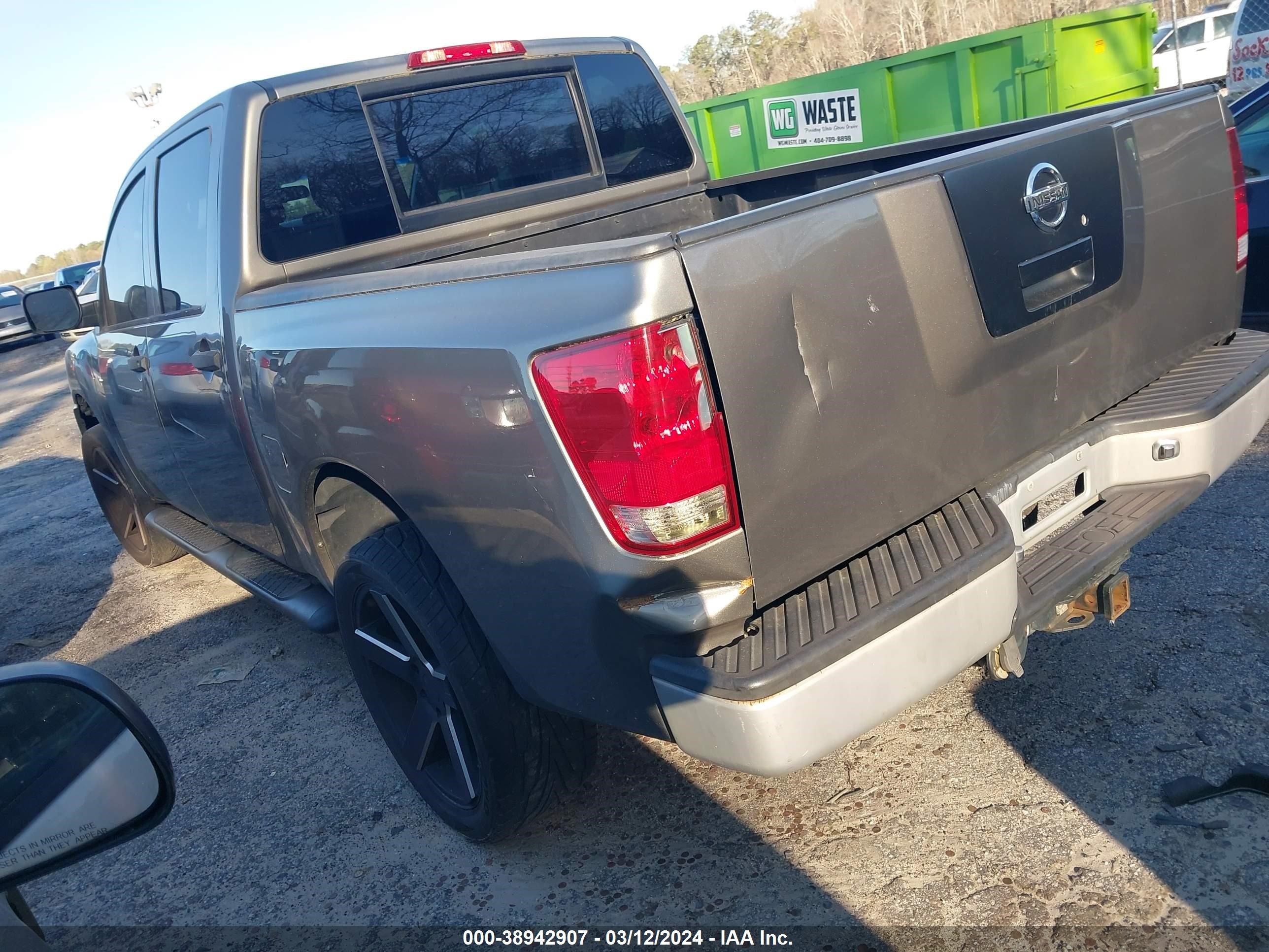 Photo 2 VIN: 1N6BA07A26N501047 - NISSAN TITAN 