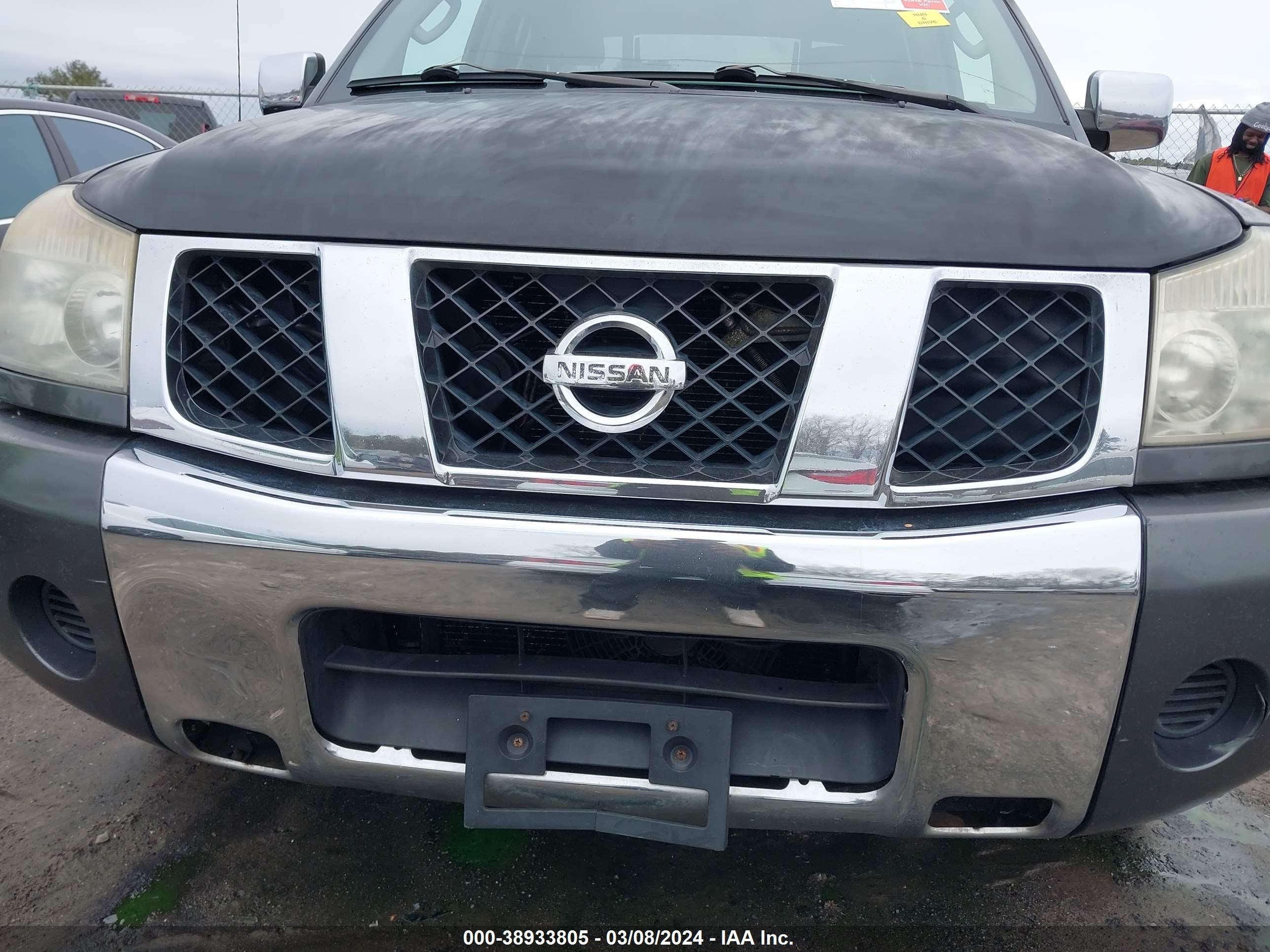 Photo 5 VIN: 1N6BA07A45N521797 - NISSAN TITAN 