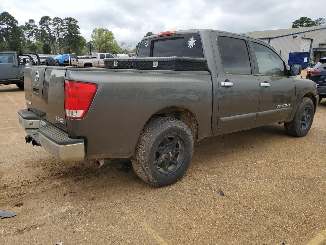 Photo 2 VIN: 1N6BA07A66N567634 - NISSAN TITAN 