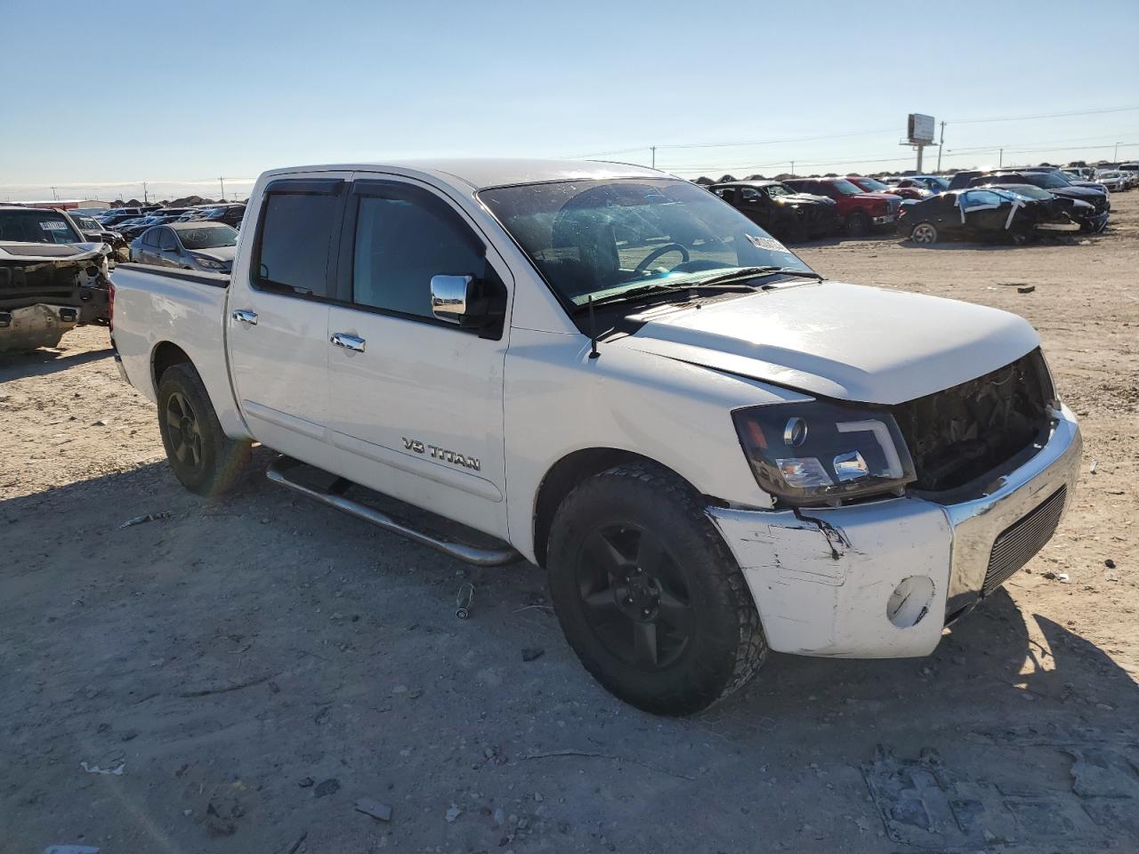 Photo 3 VIN: 1N6BA07AX5N570258 - NISSAN TITAN 