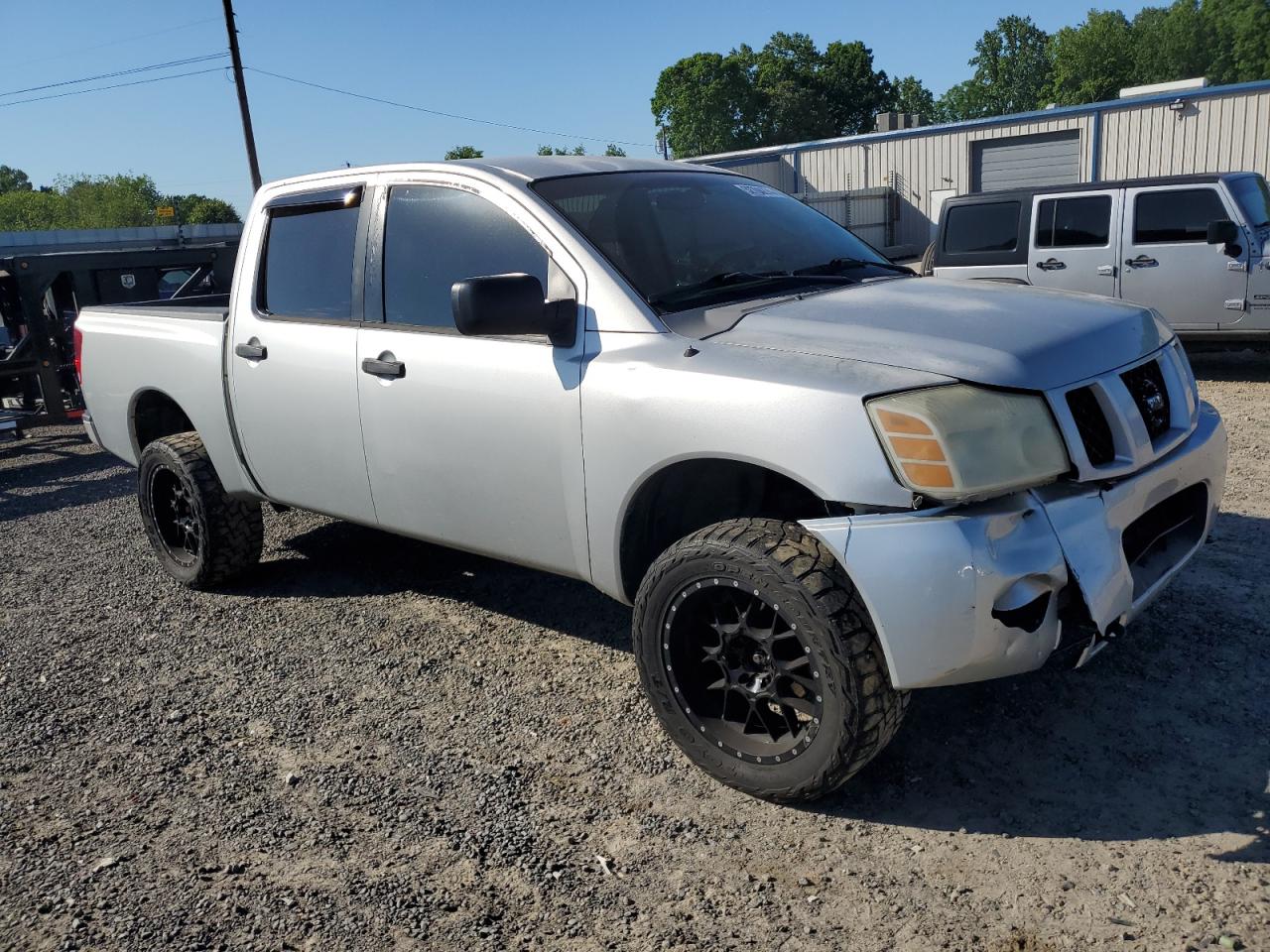 Photo 3 VIN: 1N6BA07B16N570689 - NISSAN TITAN 