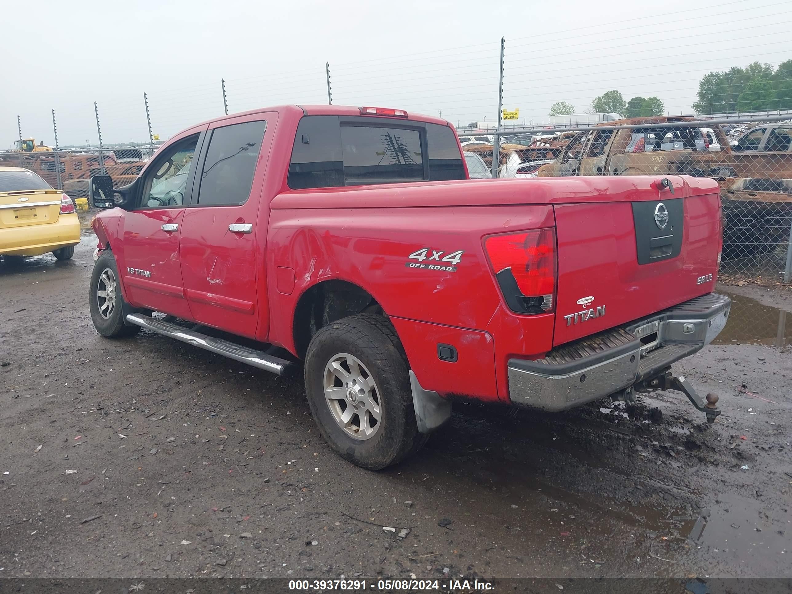 Photo 2 VIN: 1N6BA07BX6N557455 - NISSAN TITAN 