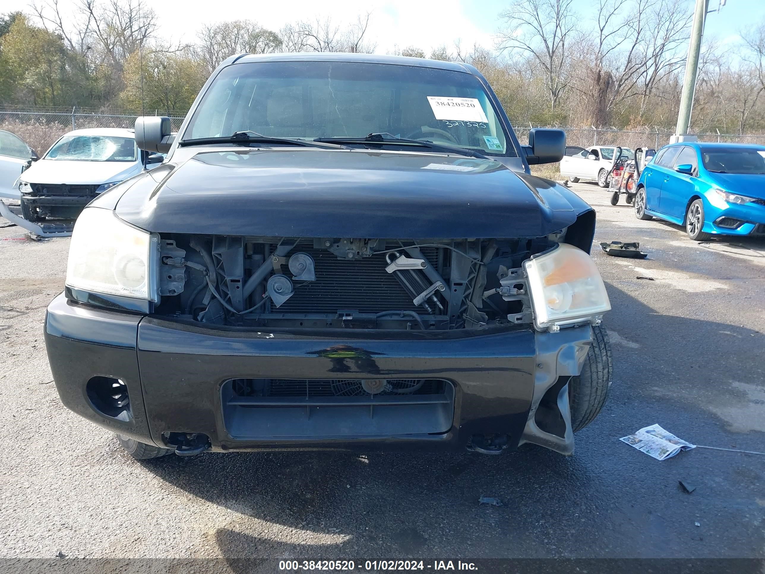 Photo 11 VIN: 1N6BA07D38N327325 - NISSAN TITAN 