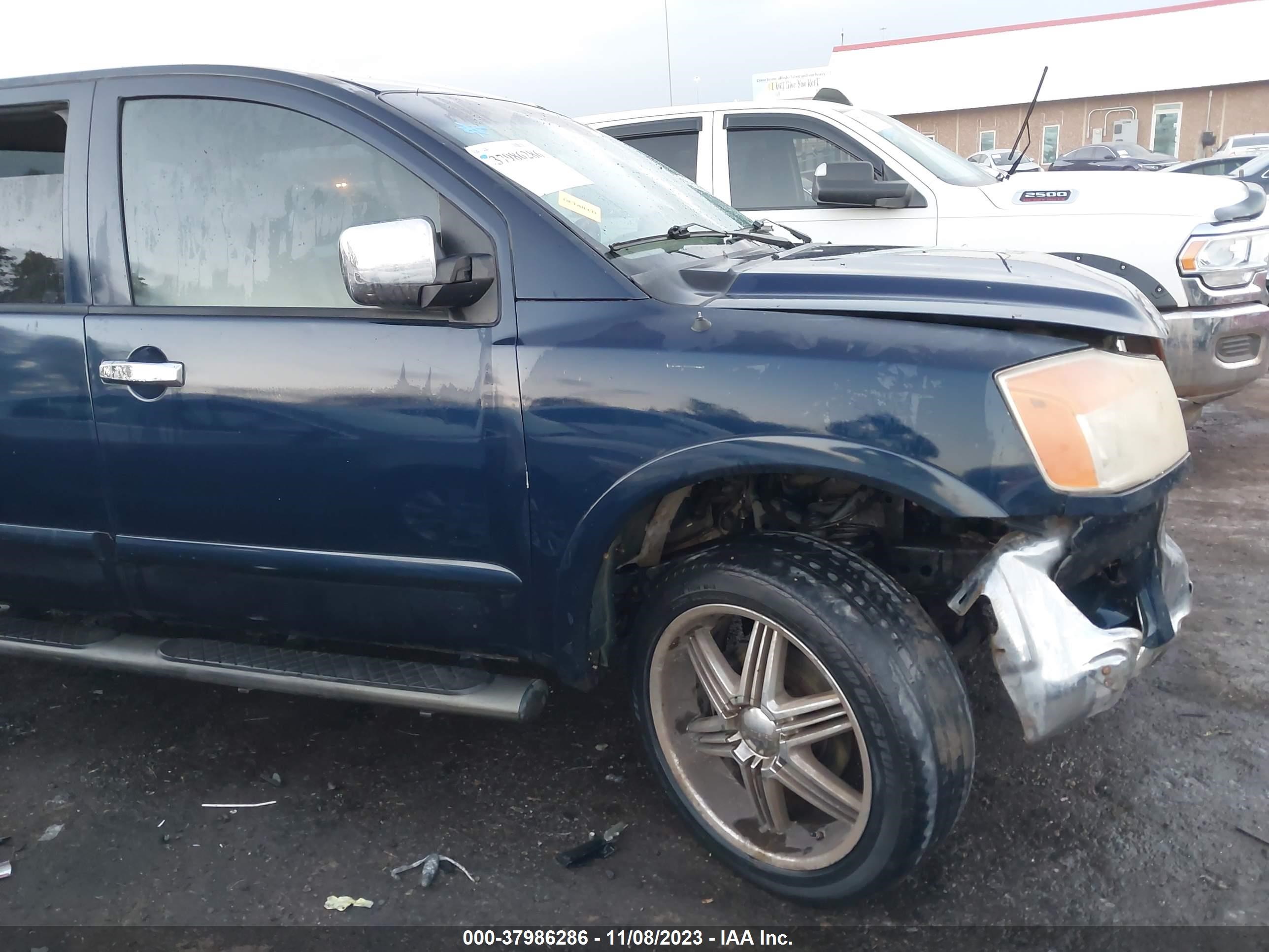 Photo 5 VIN: 1N6BA07D58N336995 - NISSAN TITAN 