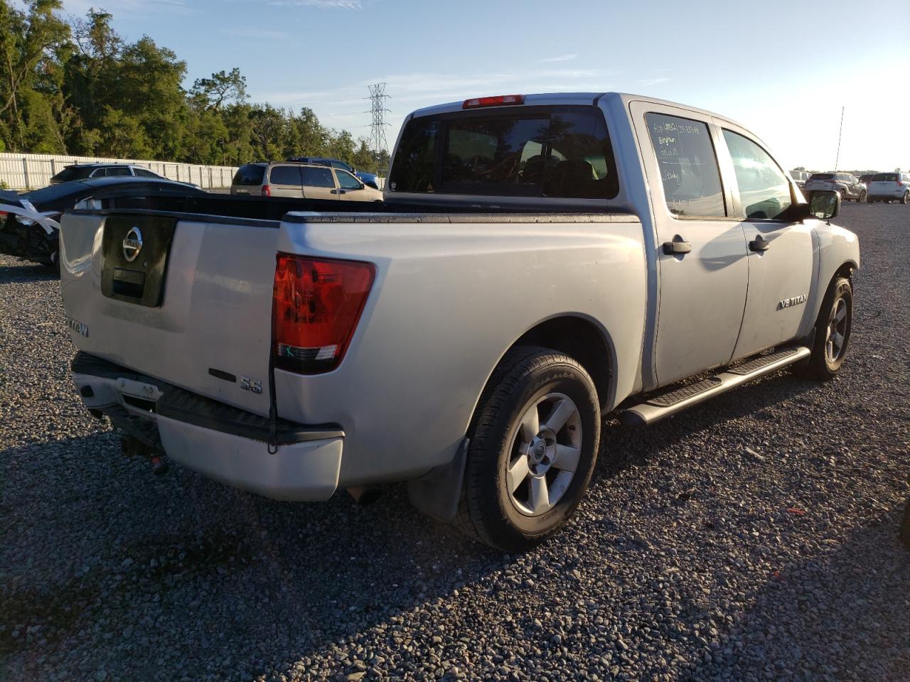 Photo 2 VIN: 1N6BA07D68N320370 - NISSAN TITAN 