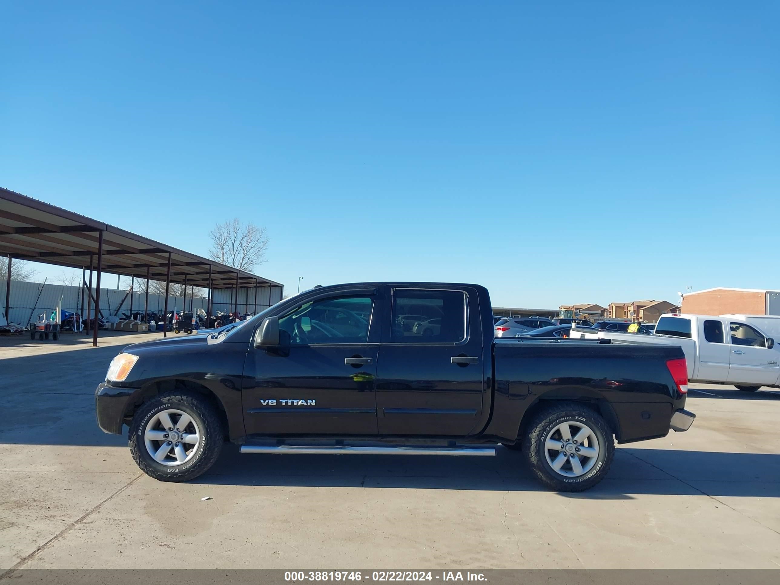 Photo 13 VIN: 1N6BA07D89N307685 - NISSAN TITAN 