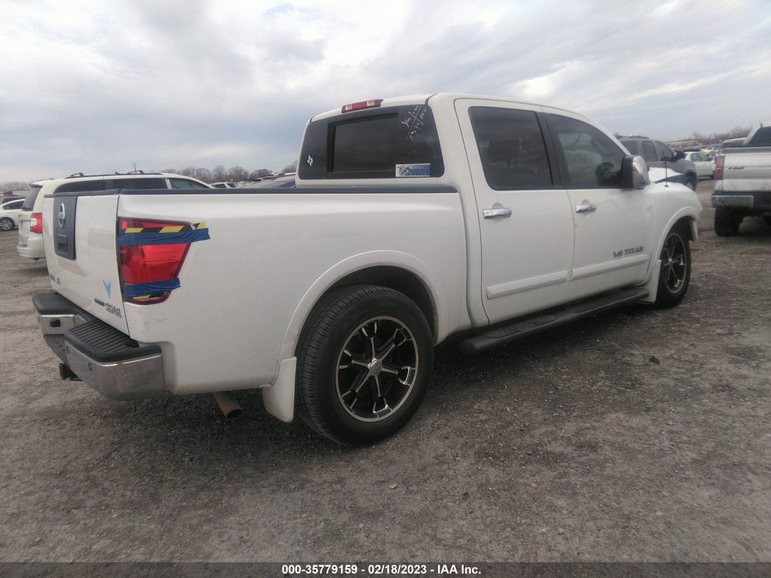 Photo 3 VIN: 1N6BA07D98N323473 - NISSAN TITAN 