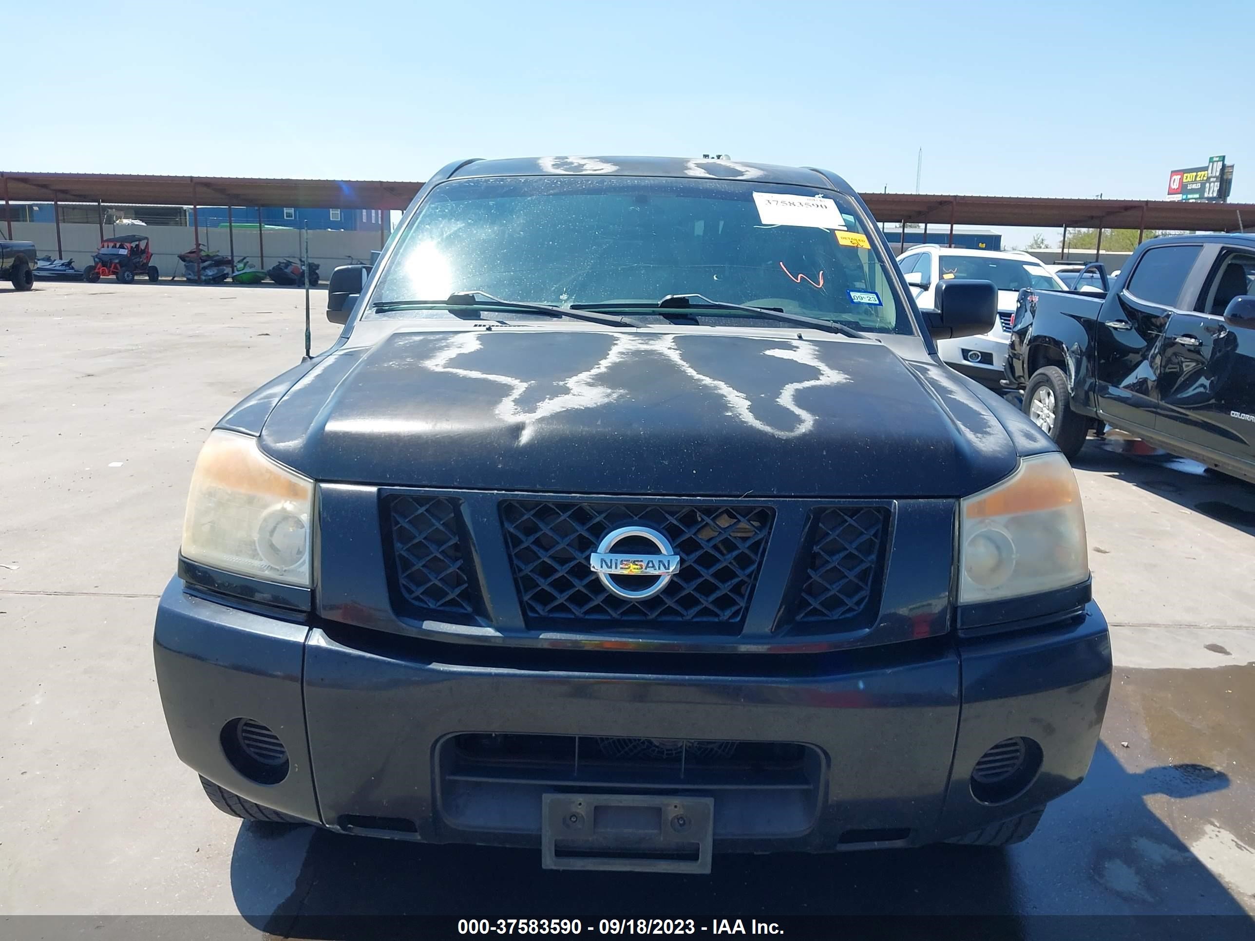 Photo 11 VIN: 1N6BA07D98N350589 - NISSAN TITAN 