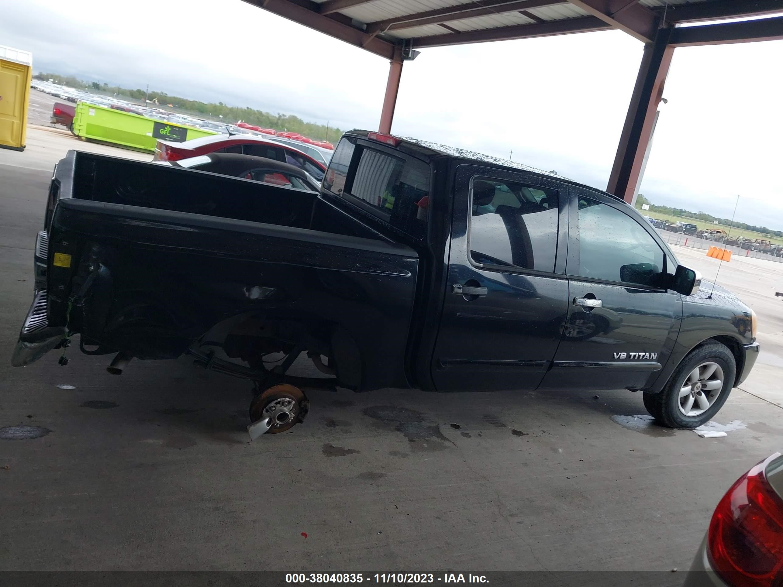 Photo 12 VIN: 1N6BA07DX9N315299 - NISSAN TITAN 