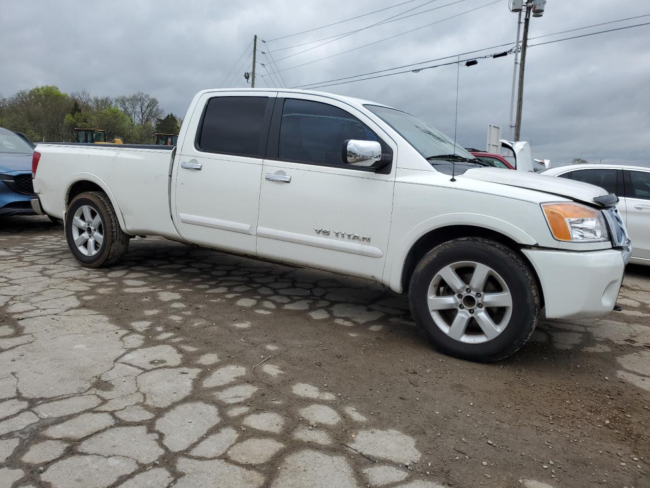 Photo 3 VIN: 1N6BA07G98N310877 - NISSAN TITAN 