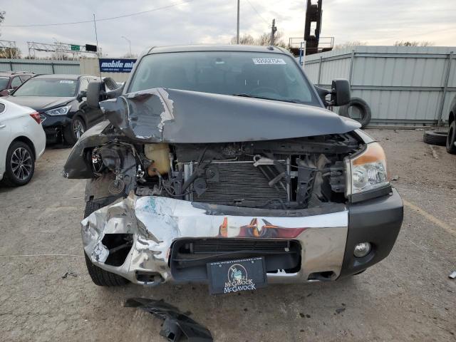 Photo 4 VIN: 1N6BA0CA0BN315216 - NISSAN TITAN S 