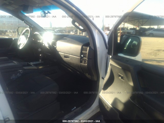 Photo 4 VIN: 1N6BA0CA4DN314847 - NISSAN TITAN 