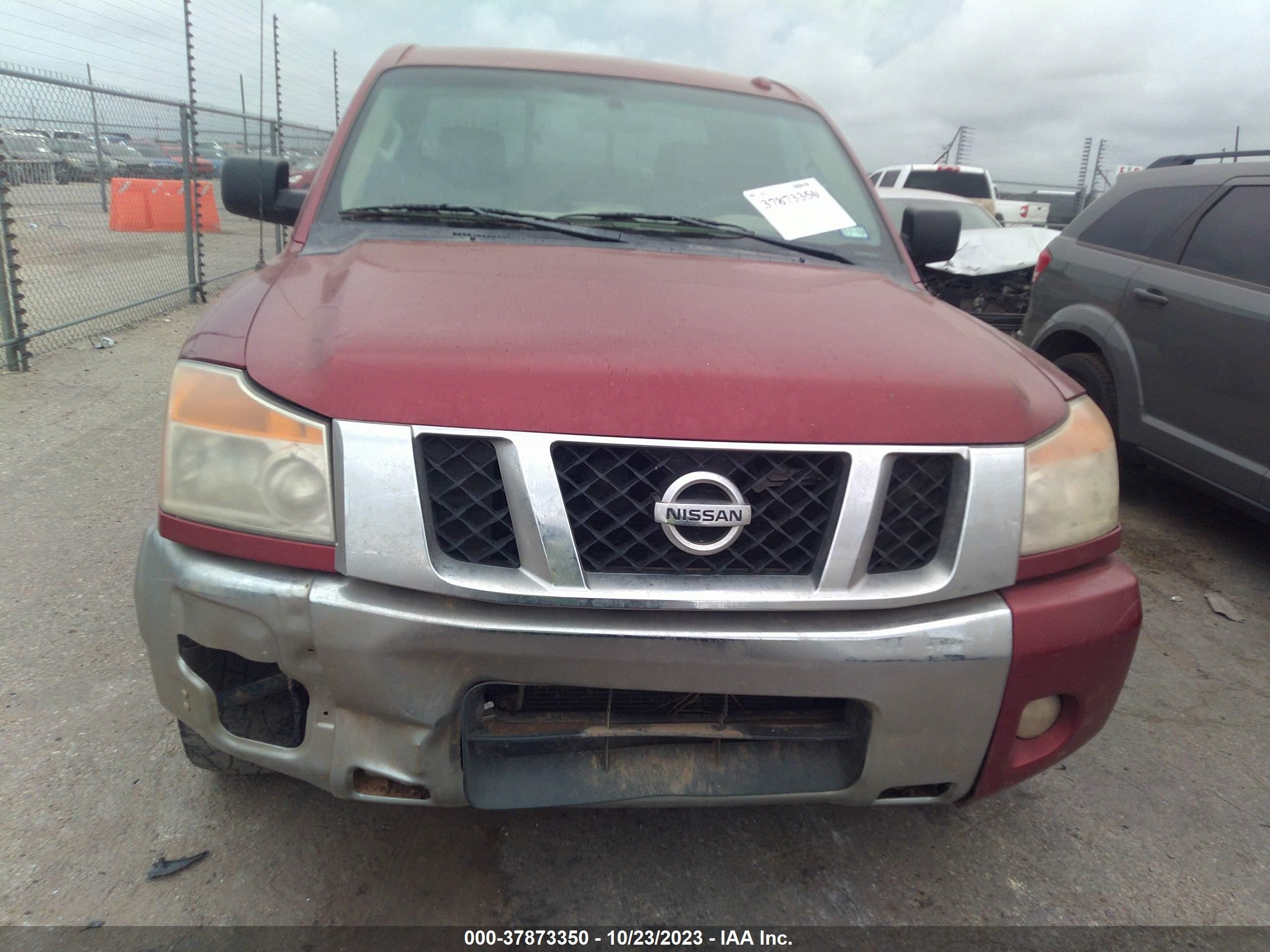 Photo 11 VIN: 1N6BA0CA6FN506757 - NISSAN TITAN 