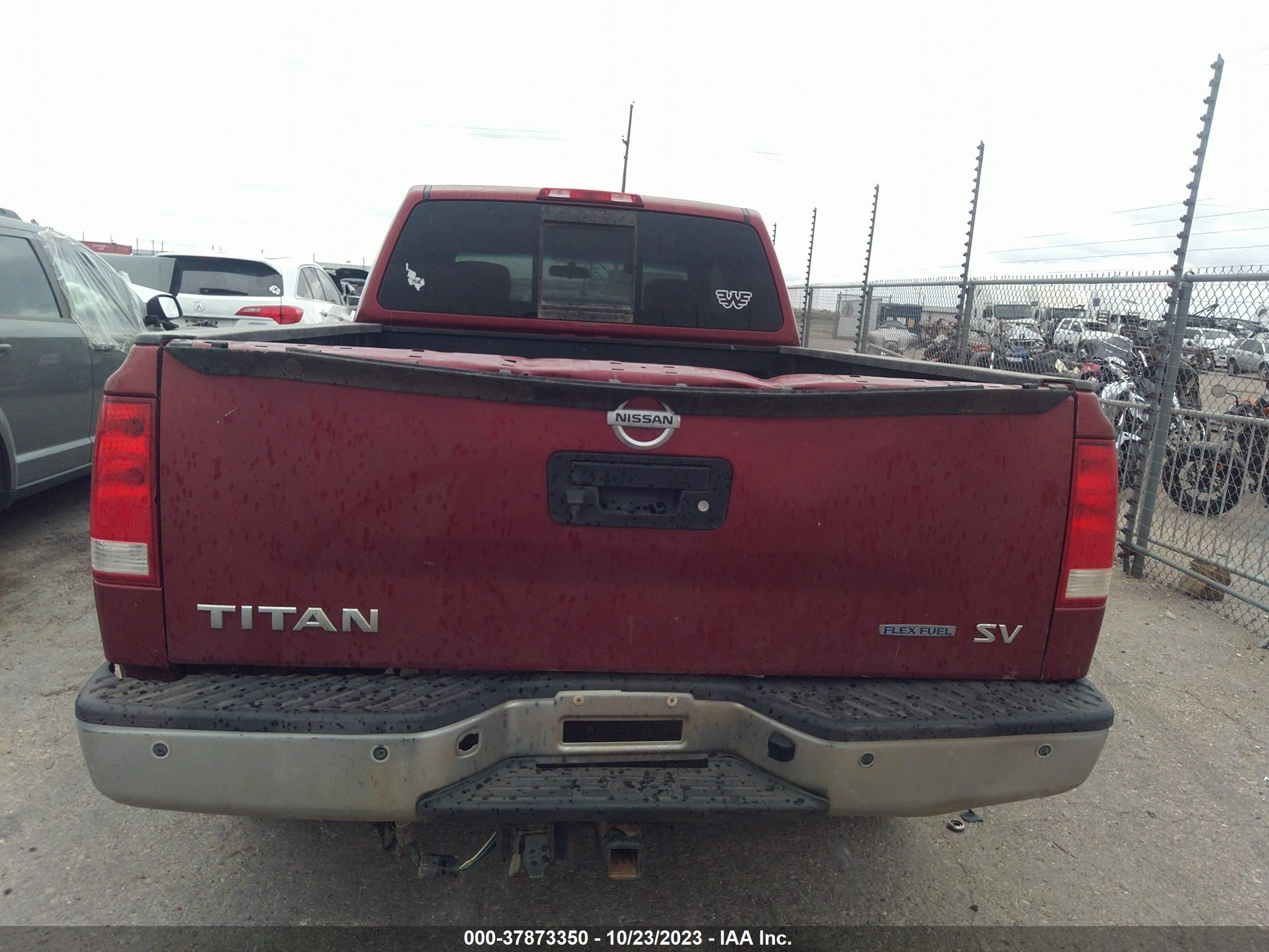 Photo 15 VIN: 1N6BA0CA6FN506757 - NISSAN TITAN 