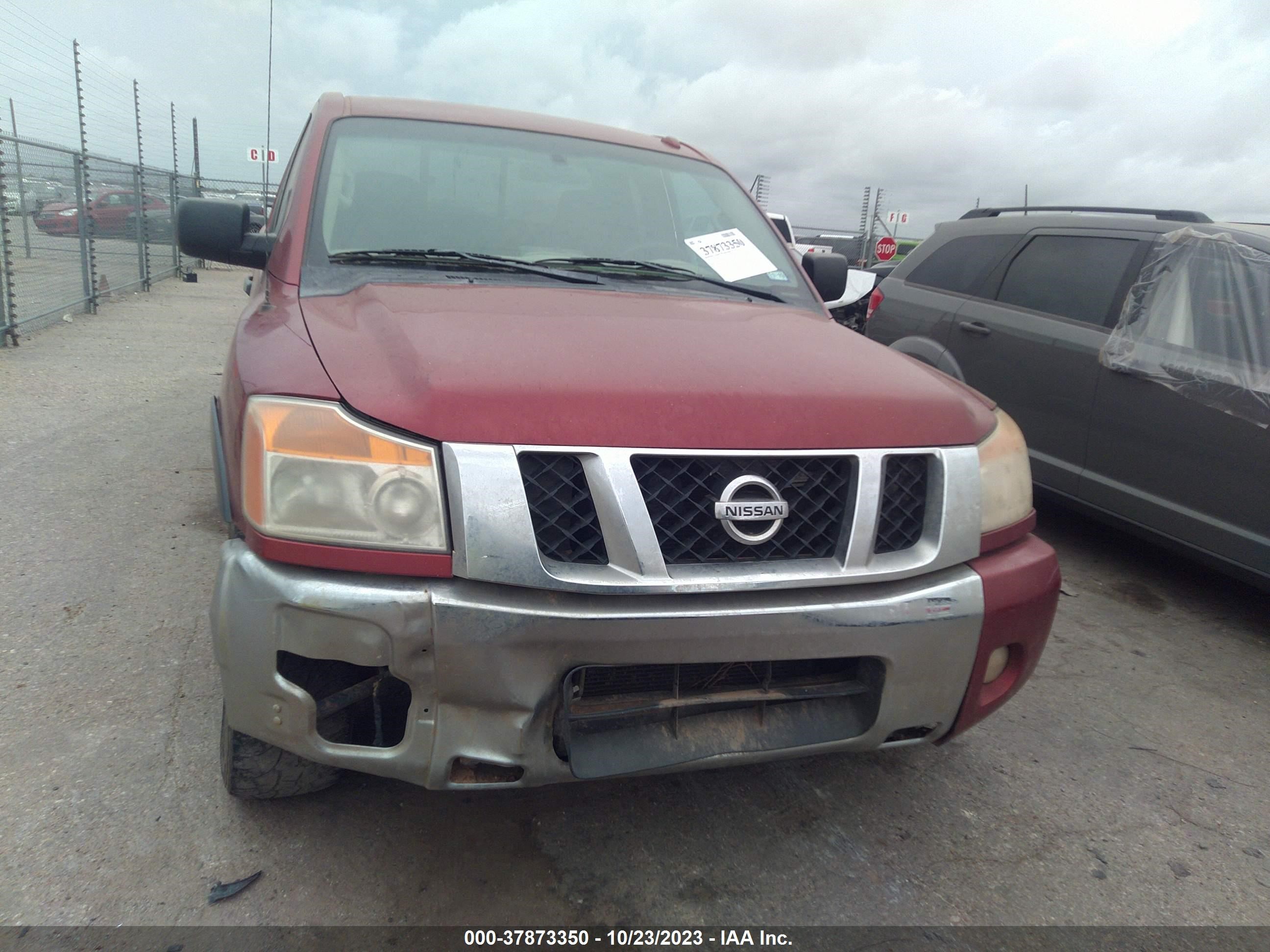 Photo 5 VIN: 1N6BA0CA6FN506757 - NISSAN TITAN 