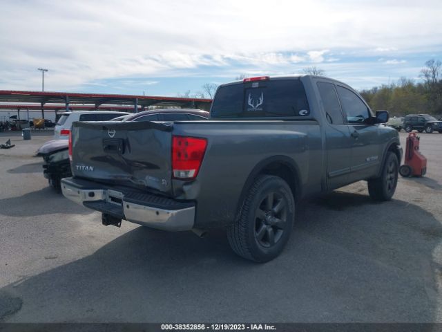 Photo 3 VIN: 1N6BA0CA6FN511926 - NISSAN TITAN 