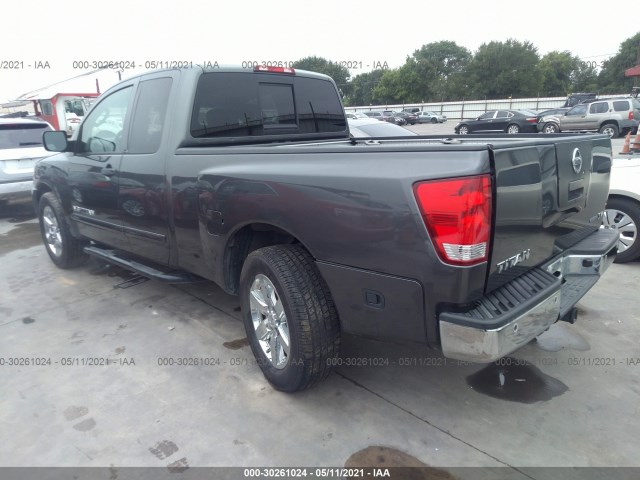 Photo 2 VIN: 1N6BA0CA8BN305601 - NISSAN TITAN 