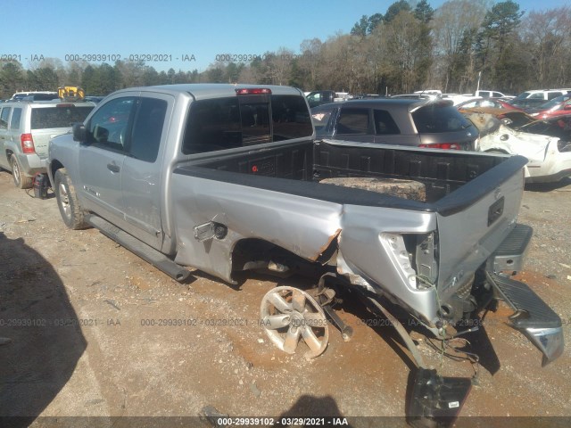 Photo 2 VIN: 1N6BA0CC1DN310868 - NISSAN TITAN 