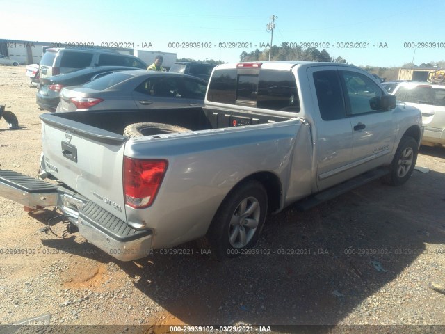 Photo 3 VIN: 1N6BA0CC1DN310868 - NISSAN TITAN 