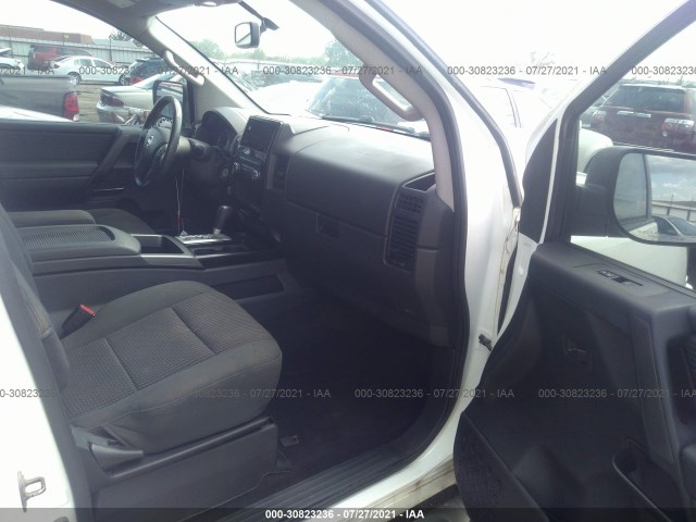 Photo 4 VIN: 1N6BA0CC4EN517899 - NISSAN TITAN 