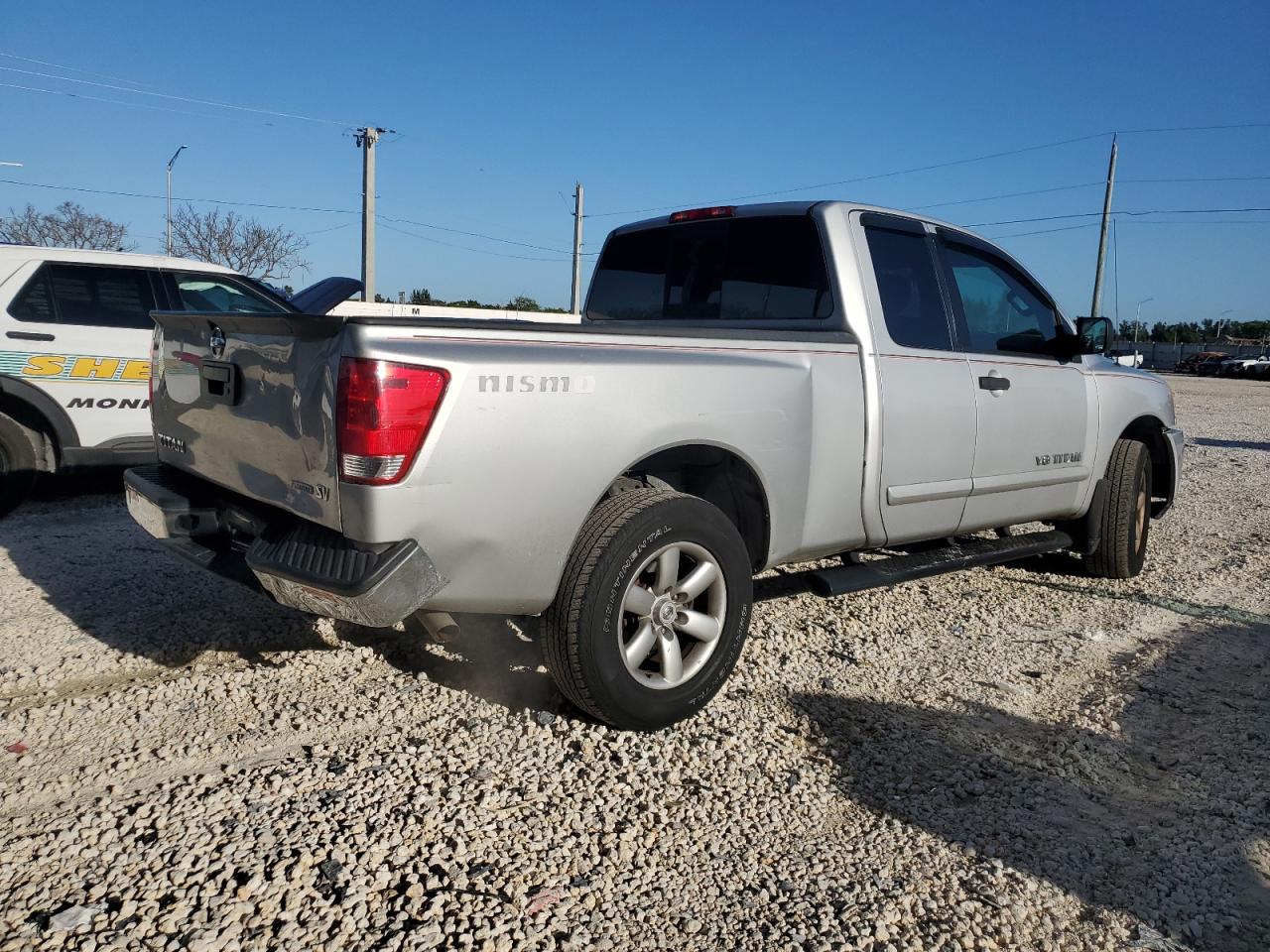 Photo 2 VIN: 1N6BA0CH5DN312750 - NISSAN TITAN 