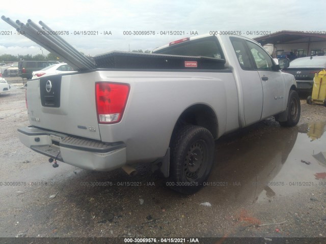 Photo 3 VIN: 1N6BA0CH6AN307181 - NISSAN TITAN 