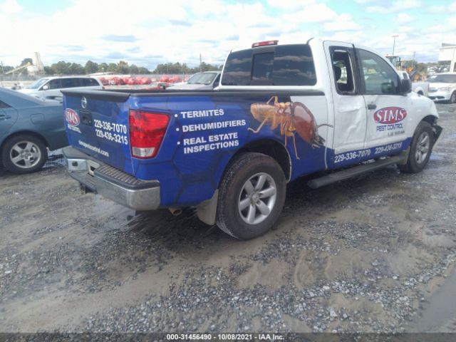 Photo 3 VIN: 1N6BA0CH8FN510242 - NISSAN TITAN 